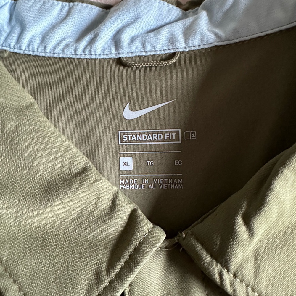 Nike Jacket - Picture 4 of 4